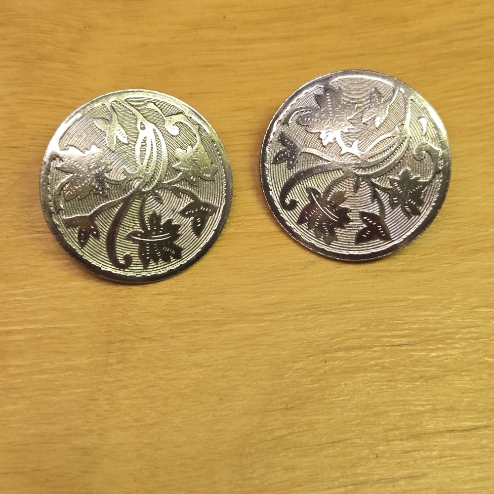 Vintage clip on earrings